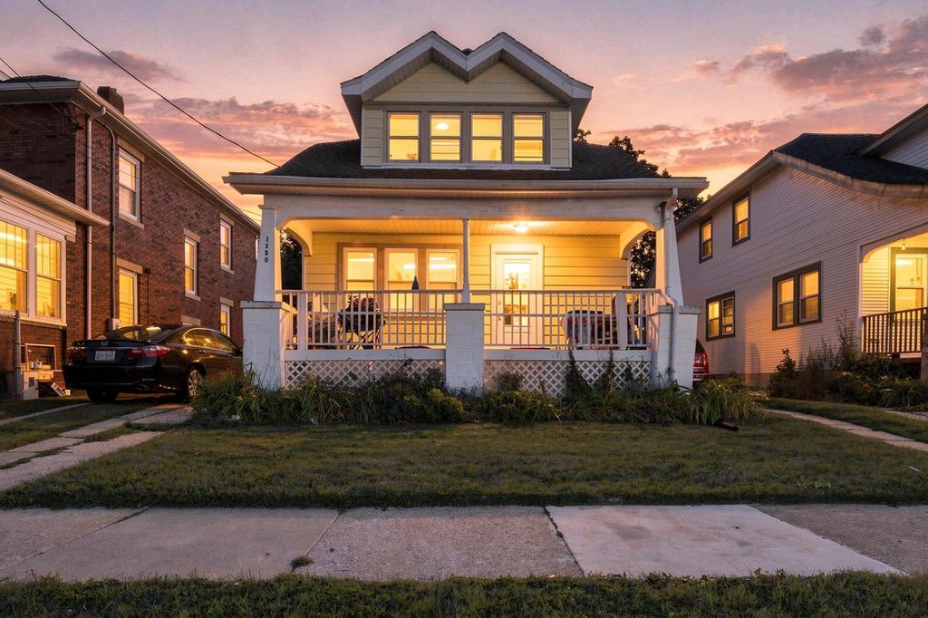 1300 Marquette STREET, Racine, WI 53404