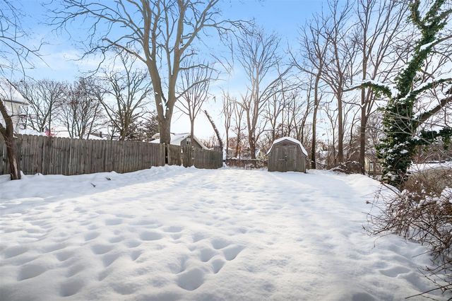 826 Fulton Street, Kalamazoo, MI 49001