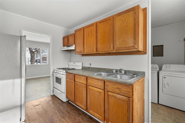 826 Fulton Street, Kalamazoo, MI 49001