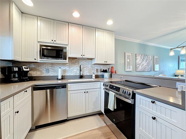 1801 GULF DRIVE N 173, Bradenton Beach, FL 34217