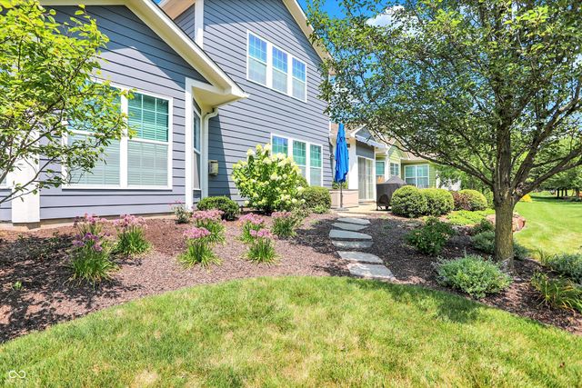 11947 Avedon Way, Zionsville, IN 46077