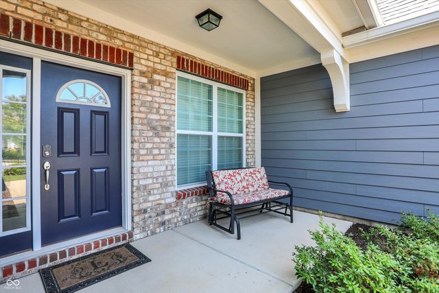 11947 Avedon Way, Zionsville, IN 46077