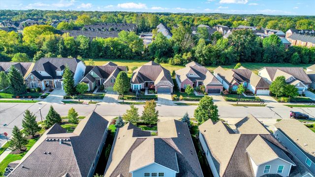 11947 Avedon Way, Zionsville, IN 46077