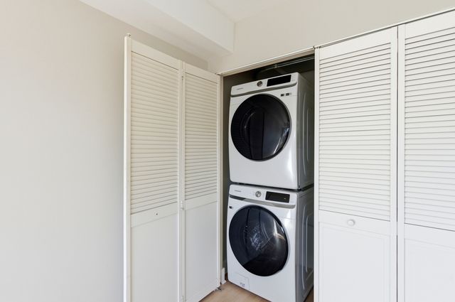 1215 Balmoral Avenue 1, Westchester, IL 60154