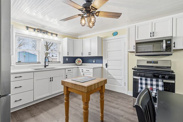 310 Godfrey Avenue, Lockport, IL 60441