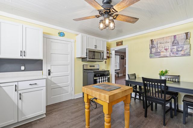 310 Godfrey Avenue, Lockport, IL 60441