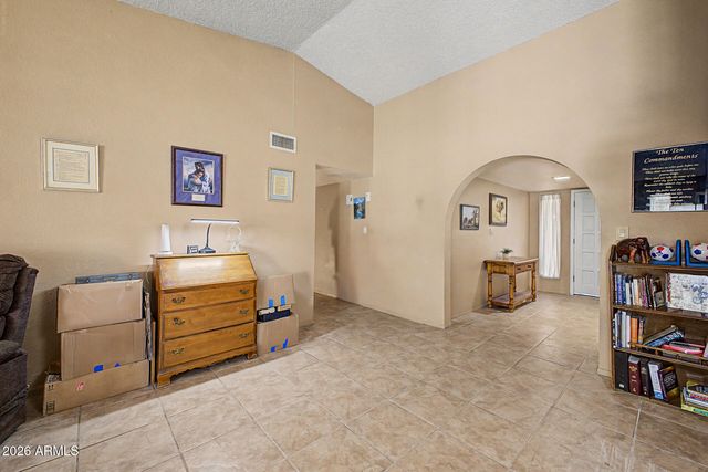 2238 W NARANJA Avenue, Mesa, AZ 85202