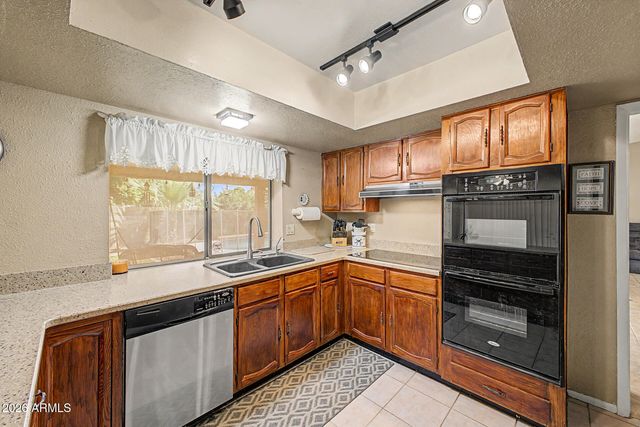 2238 W NARANJA Avenue, Mesa, AZ 85202