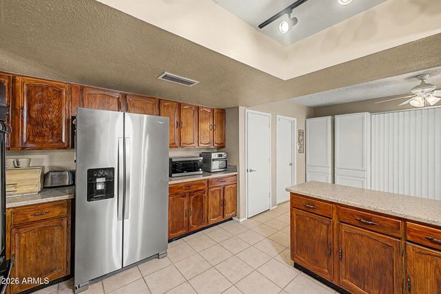 2238 W NARANJA Avenue, Mesa, AZ 85202