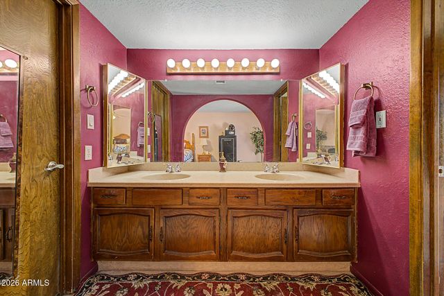 2238 W NARANJA Avenue, Mesa, AZ 85202