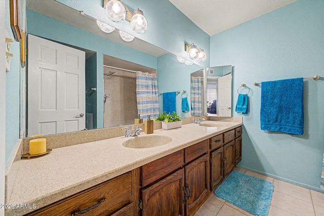 2238 W NARANJA Avenue, Mesa, AZ 85202