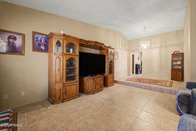2238 W NARANJA Avenue, Mesa, AZ 85202