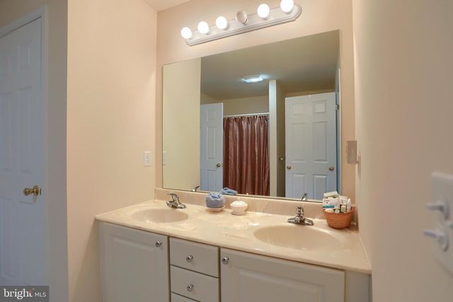 320 ASHLEY DR, Marietta, PA 17547