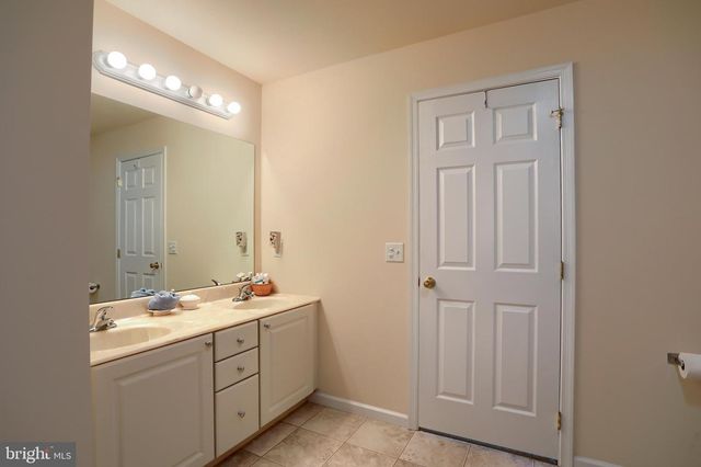 320 ASHLEY DR, Marietta, PA 17547