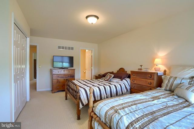 320 ASHLEY DR, Marietta, PA 17547