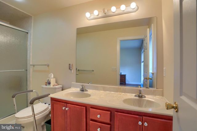 320 ASHLEY DR, Marietta, PA 17547
