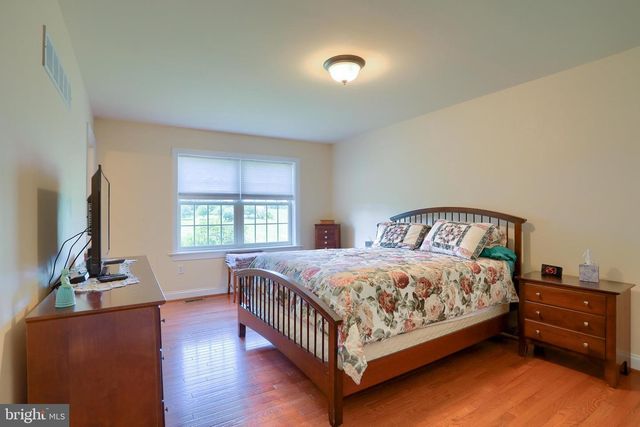 320 ASHLEY DR, Marietta, PA 17547