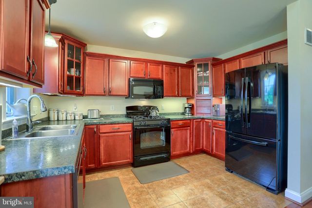 320 ASHLEY DR, Marietta, PA 17547