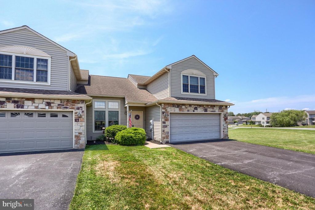 320 ASHLEY DR, Marietta, PA 17547