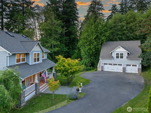 2717 E Lidstrom Hill Road, Port Orchard, WA 98366