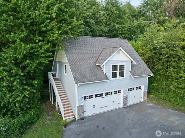 2717 E Lidstrom Hill Road, Port Orchard, WA 98366