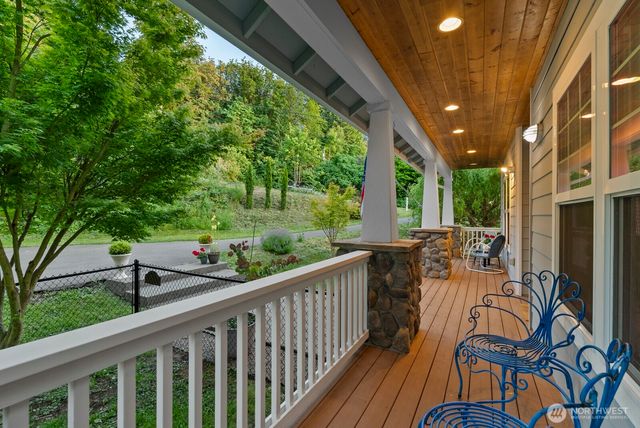 2717 E Lidstrom Hill Road, Port Orchard, WA 98366