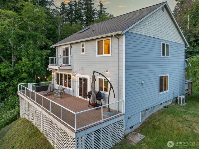 2717 E Lidstrom Hill Road, Port Orchard, WA 98366