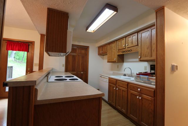 104 Joyce Road, Kenova, WV 25530
