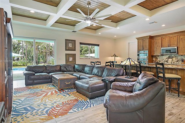 12127 N 154th Road N, Jupiter, FL 33478