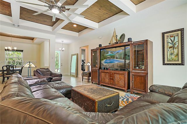 12127 N 154th Road N, Jupiter, FL 33478