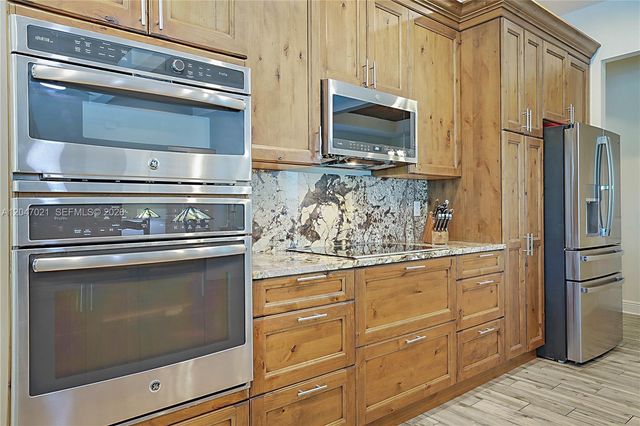 12127 N 154th Road N, Jupiter, FL 33478