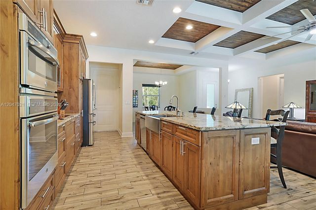 12127 N 154th Road N, Jupiter, FL 33478