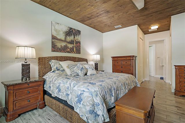 12127 N 154th Road N, Jupiter, FL 33478