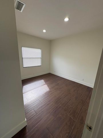 445 Maddock Street, West Palm Beach, FL 33405