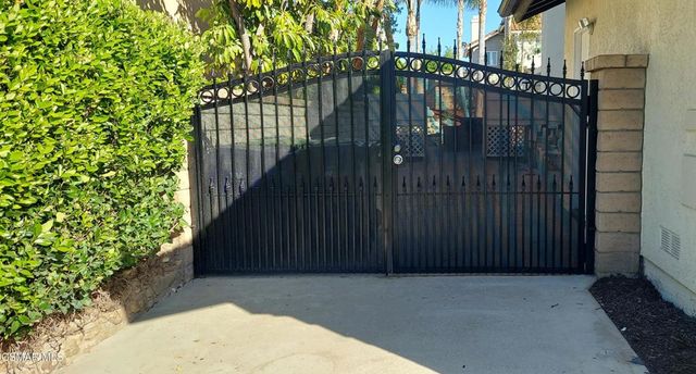 748 Azure Hills Drive, Simi Valley, CA 93065