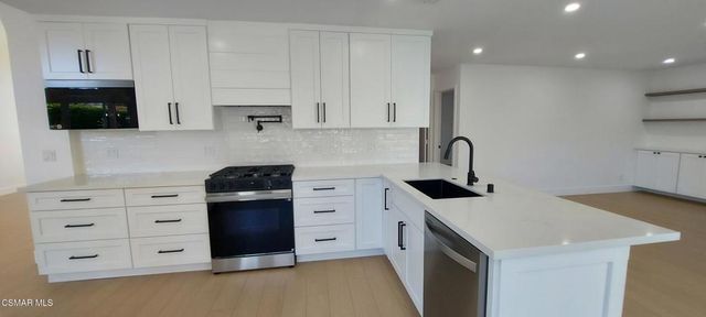 748 Azure Hills Drive, Simi Valley, CA 93065