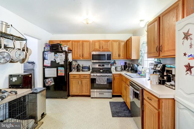 433 CROSSWINDS DR, Lititz, PA 17543
