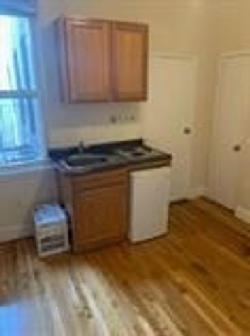 51 South Huntington 104, Boston, MA 02130