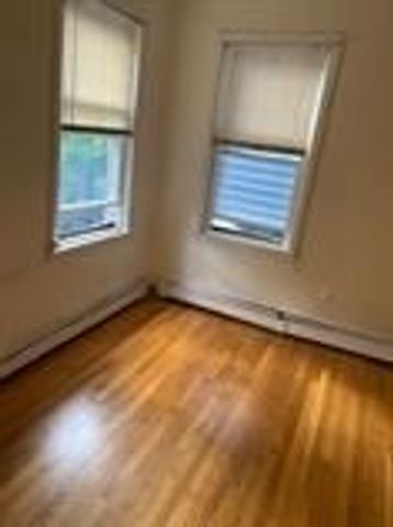 51 South Huntington 104, Boston, MA 02130
