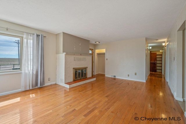 2418 S 5TH AVE, Cheyenne, WY 82007