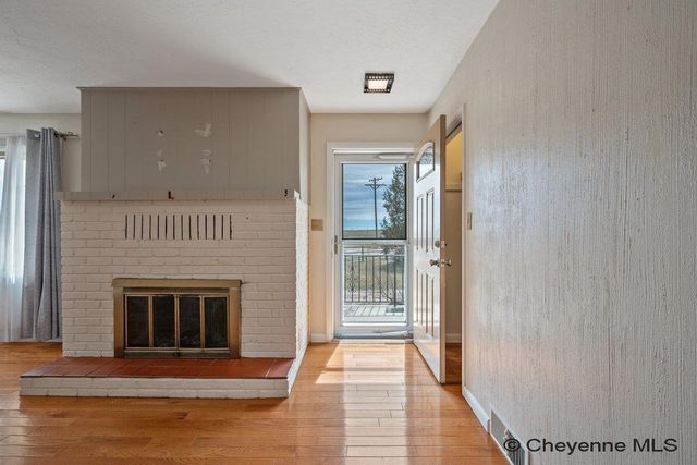 2418 S 5TH AVE, Cheyenne, WY 82007