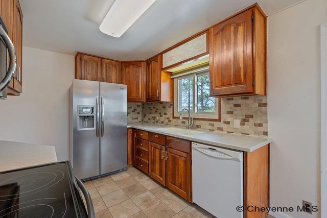 2418 S 5TH AVE, Cheyenne, WY 82007