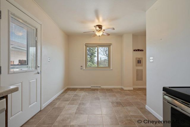 2418 S 5TH AVE, Cheyenne, WY 82007