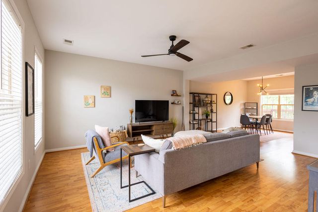 1145 Appian Crossing Way 102, Lexington, KY 40517