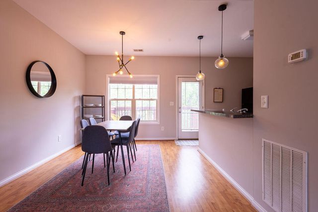 1145 Appian Crossing Way 102, Lexington, KY 40517