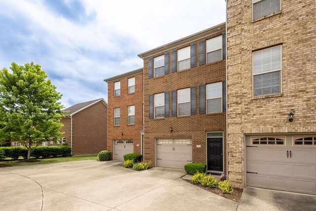 1145 Appian Crossing Way 102, Lexington, KY 40517