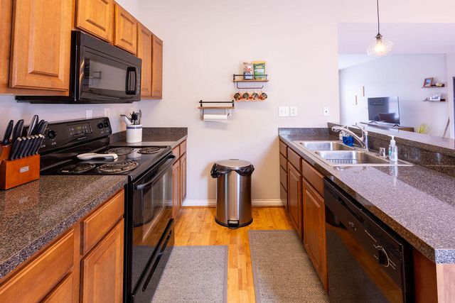 1145 Appian Crossing Way 102, Lexington, KY 40517