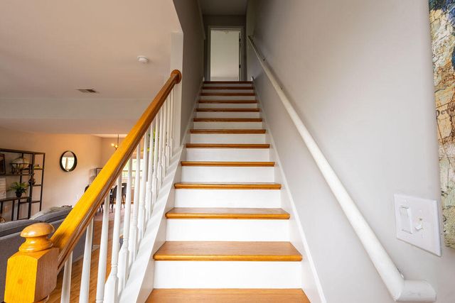 1145 Appian Crossing Way 102, Lexington, KY 40517