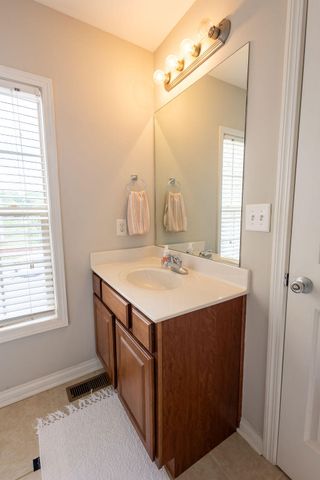 1145 Appian Crossing Way 102, Lexington, KY 40517