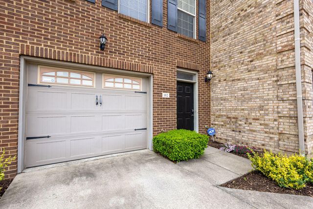 1145 Appian Crossing Way 102, Lexington, KY 40517